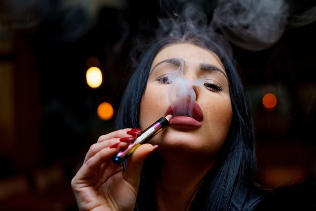 E Cigarettes bad for new generation health